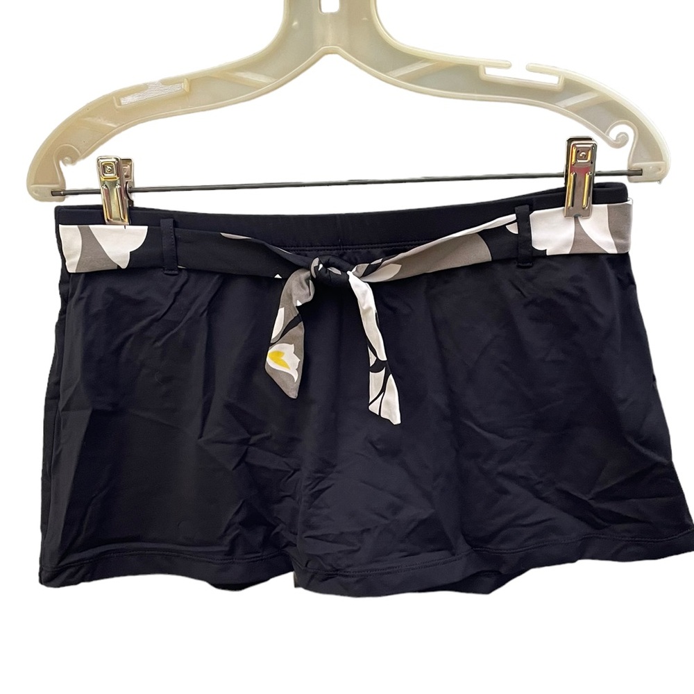 JAG Belted Skirted Swim Bottom Black With Floral Attached Tie Belt Size Small - Picture 2 of 8